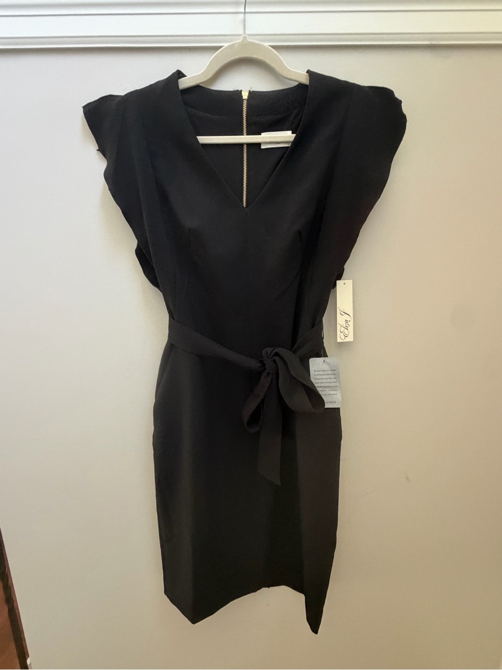 NWT Eliza J Black Flutter Sleeve V-Neck Midi Dress with Waist Tie Sz 4
